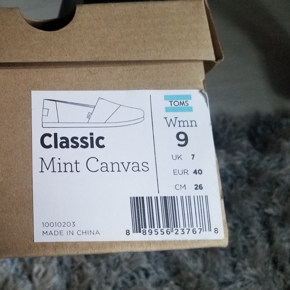 Toms classic mint canvas shoes - Picture 2 of 5